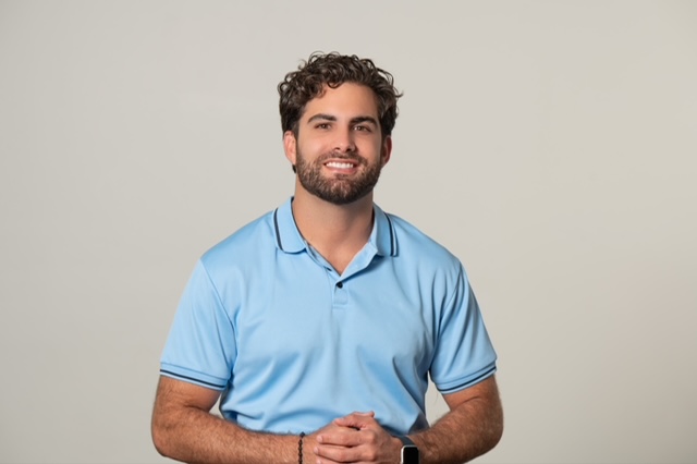 Dr. Elier Rodriguez, MD, founder of MigdaMD
